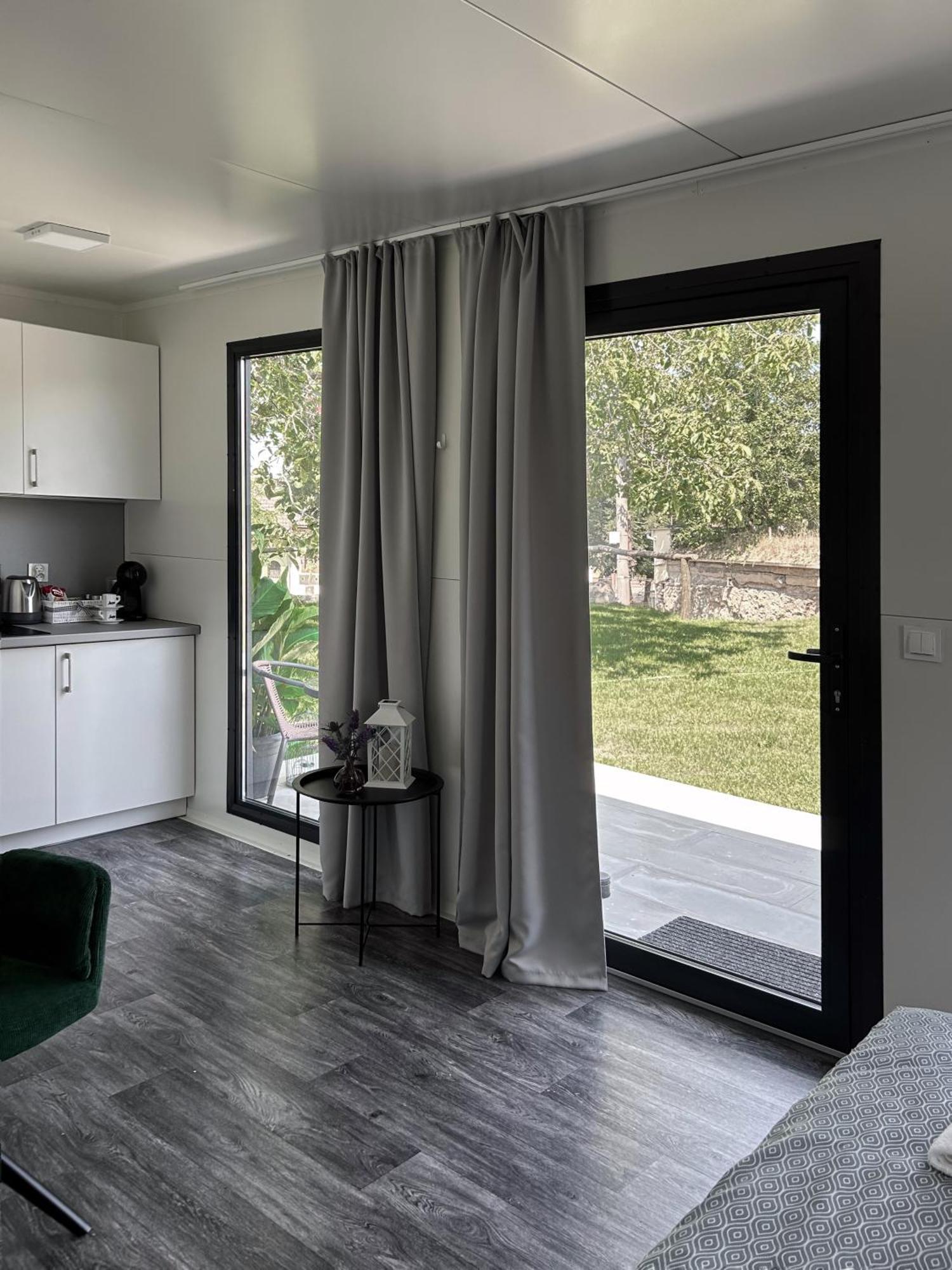 Apartmán Tiny House Mezi Sklepy Kobylí Exteriér fotografie